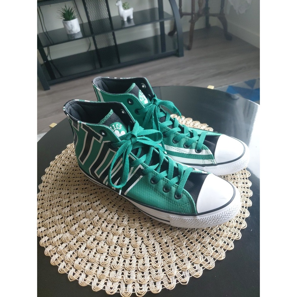 Size 9.5- Converse Chuck Taylor All Star‎ High NBA Boston Celtics Limited